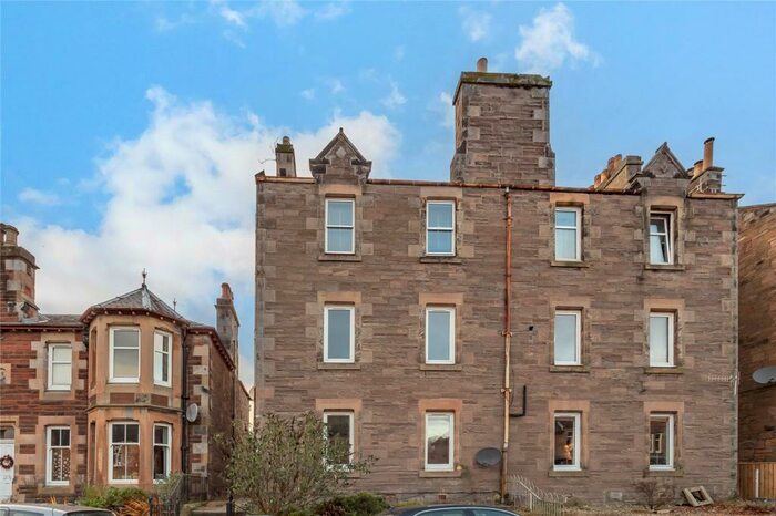 2 Bedroom Flat To Rent In Middle Right Flat, Friar Street, Perth, PH2