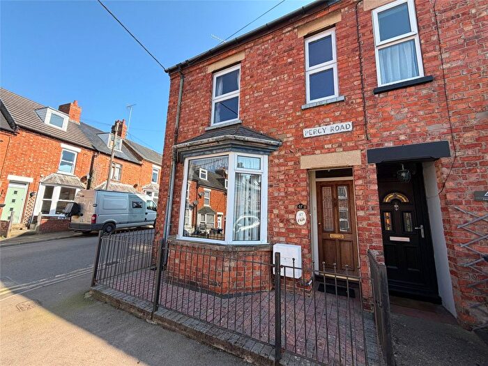 3 Bedroom End Terrace House For Sale In Percy Road, Woodford Halse, Northamptonshire, NN11