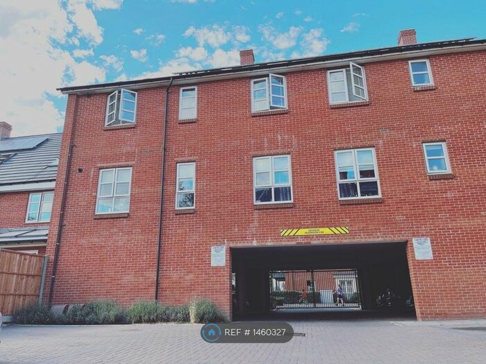 2 Bedroom Flat To Rent In Austen Court, Mitcham, CR4