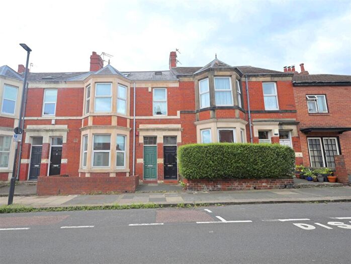 3 Bedroom Flat To Rent In Shortridge Terrace, Jesmond, Newcastle Upon Tyne, NE2