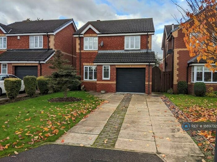 3 Bedroom Detached House To Rent In Sandbeck Court, Doncaster, DN11