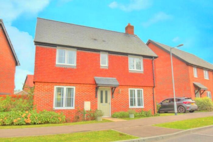 3 Bedroom Property To Rent In Sandyfields Lane, Colden Common, Winchester, SO21