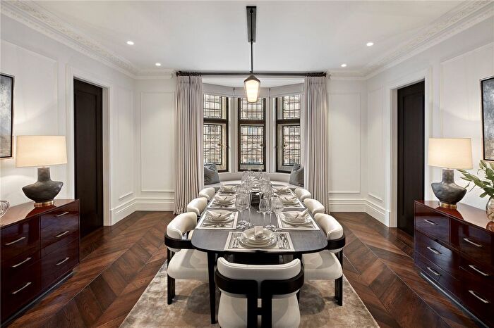 1 Bedroom Flat For Sale In Knightsbridge Gate, Knightsbridge, London, SW1X