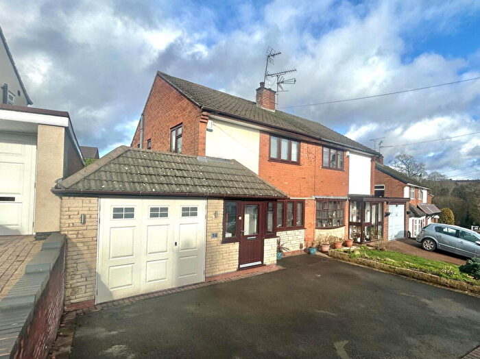 3 Bedroom Semi Detached House For Sale In Dingle View, Sedgley, DY3