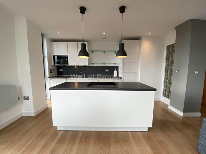 2 Bedroom Apartment To Rent In Rossetti Place, Lower Byrom Street, M3