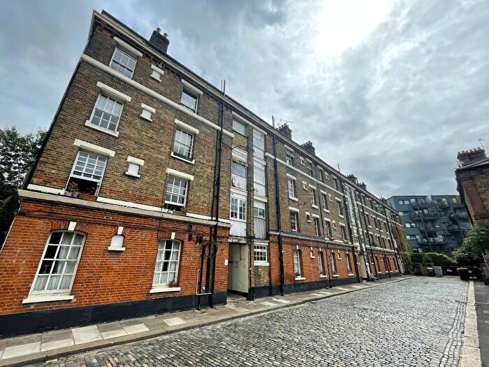 1 Bedroom Flat To Rent In Gibson Gardens, Hackney, London, N16