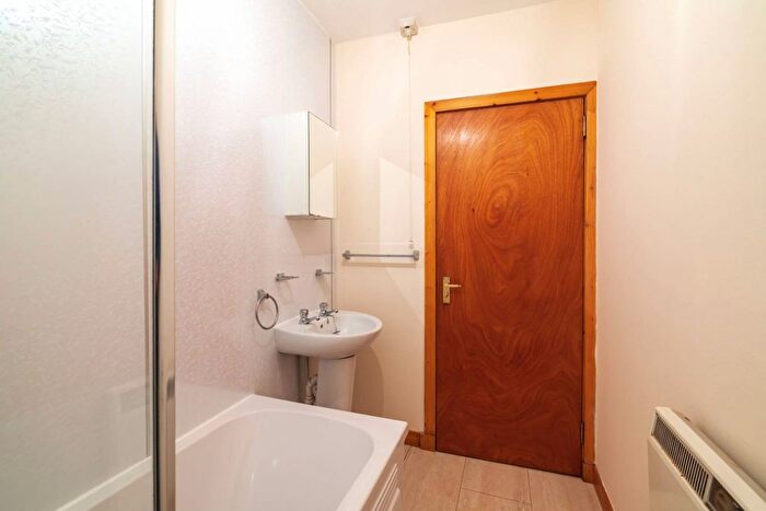 1 Bedroom Flat For Sale In Clynebank High Street, Invergordon, Highland, IV18