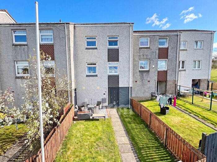 3 Bedroom Town House For Sale In Swan Place, Johnstone, PA5