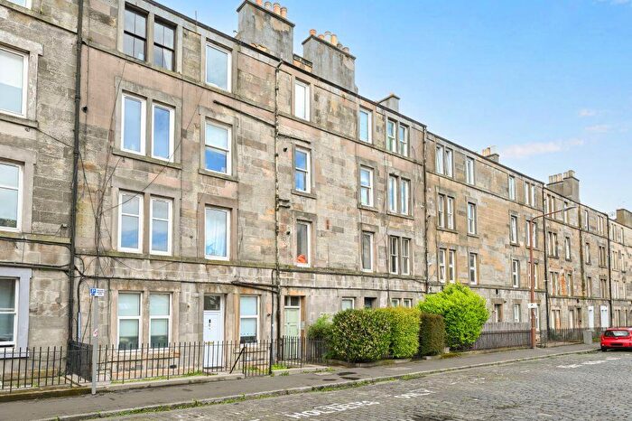 2 Bedroom Flat For Sale In / Springwell Place, Dalry, Edinburgh, EH11