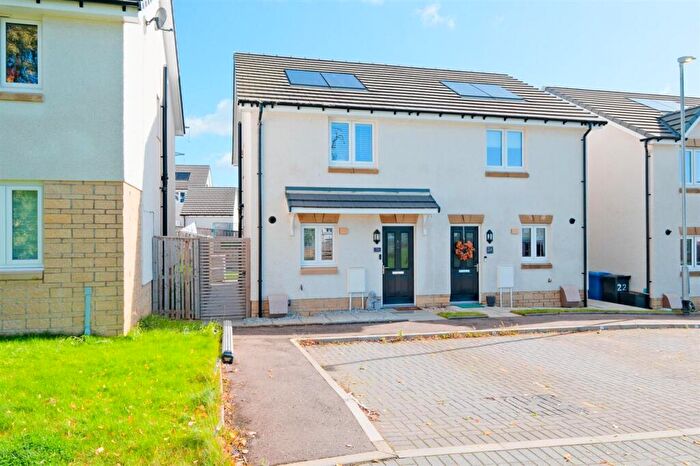 2 Bedroom Semi-Detached House For Sale In Skylark Gardens, Cambuslang, G72