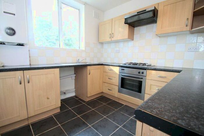 2 Bedroom Flat To Rent In Lee Church Street, London, SE13