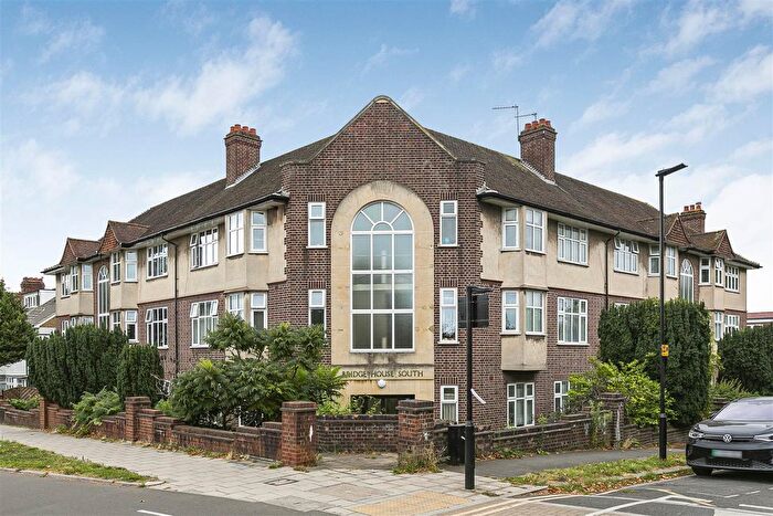 1 Bedroom Flat To Rent In Boston Manor Road, Brentford, TW8