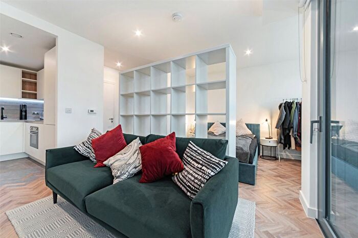 Studio To Rent In Skyline Apartments, Makers Yard, London, E3