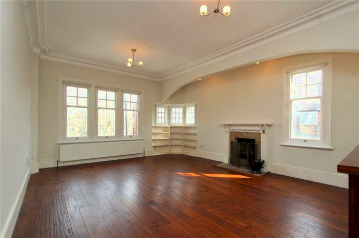 2 Bedroom Apartment To Rent In Leaside Mansions, Fortis Green, Muswell Hill, N10