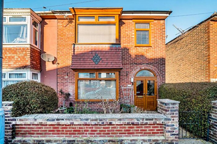 3 Bedroom Semi-Detached House For Sale In Compton Road, Portsmouth, PO2