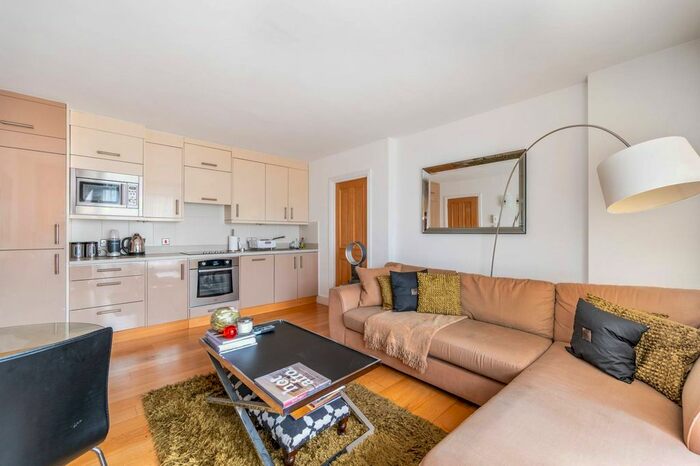 2 Bedroom Flat To Rent In Maida Vale, Maida Vale, London, W9