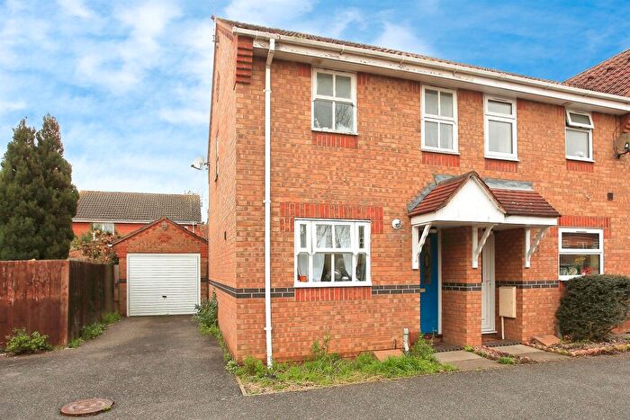 2 Bedroom End Of Terrace House For Sale In Honeysuckle Court, Peterborough, PE2