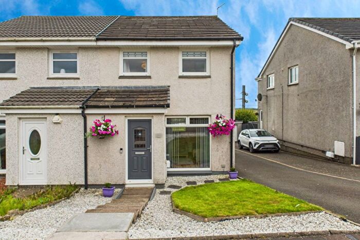 3 Bedroom Semi-Detached House For Sale In Currieside Avenue, Shotts, ML7