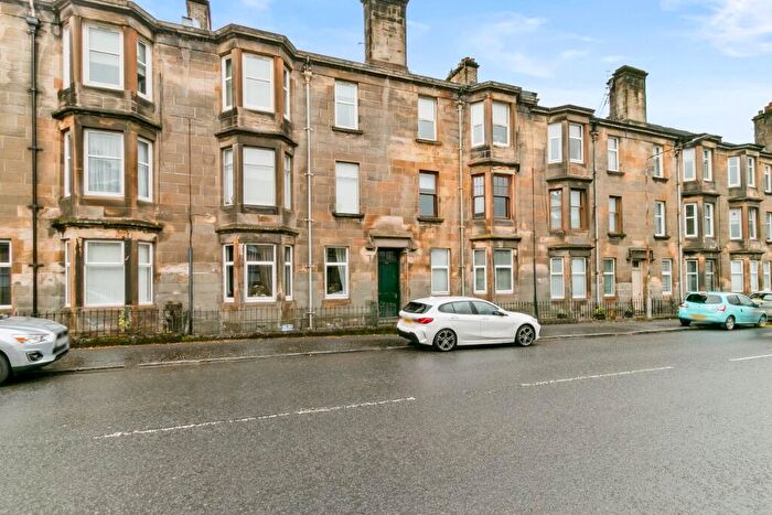 2 Bedroom Flat For Sale In Glasgow Road, Dumbarton, West Dunbartonshire, G82