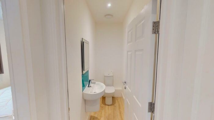 4 Bedroom Flat To Rent In Flat, St Peters Gate, Nottingham, NG1