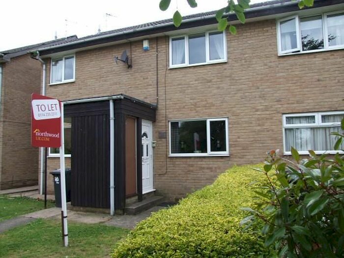 2 Bedroom Flat To Rent In Scafell Place, North Anston, Sheffield, S25