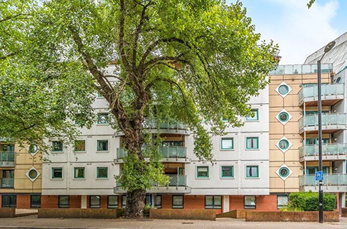 2 Bedroom Flat For Sale In Gemini Court, Brighton Road, Purley, CR8