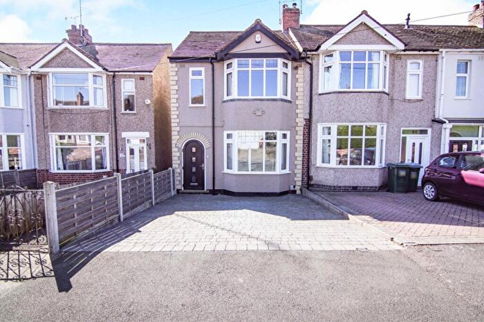 3 Bedroom End Of Terrace House For Sale In Lincroft Crescent, Coventry, CV5