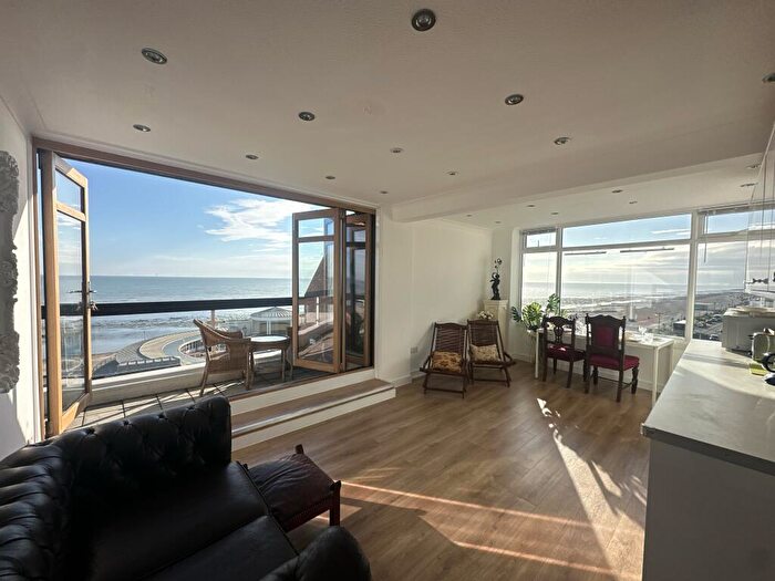 2 Bedroom Flat To Rent In Knightsbridge House, Marine Parade, BN11