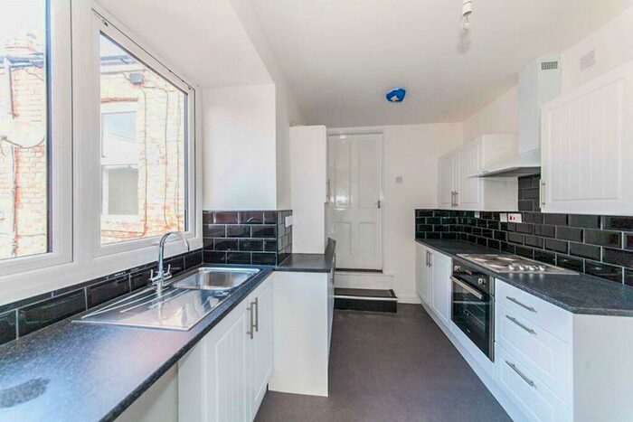 3 Bedroom Flat To Rent In Westburn Terrace, Roker, Sunderland, SR6