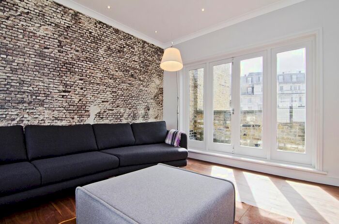 2 Bedroom Flat To Rent In Creechurch Lane, Epc:C, EC3A