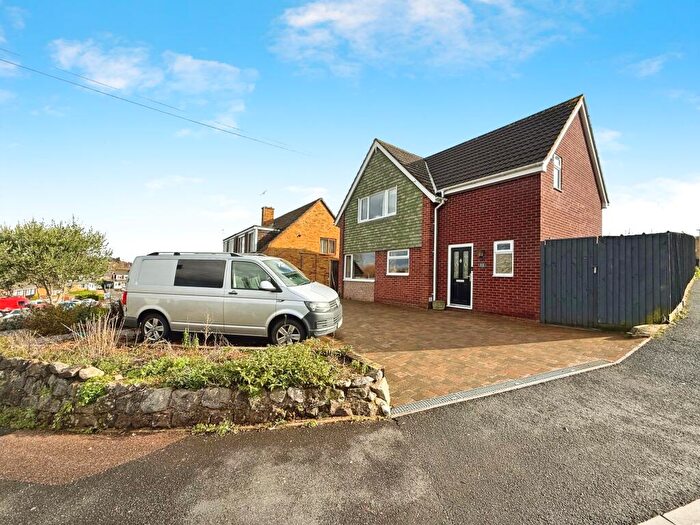 4 Bedroom Detached House For Sale In Coates Road, Exeter, EX2