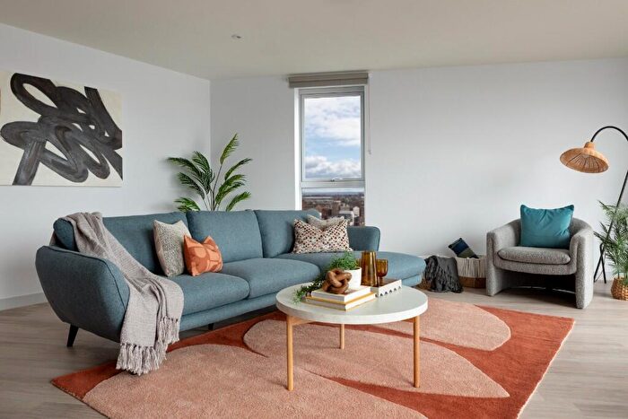 3 Bedroom Apartment To Rent In Dockside, Edinburgh, EH6