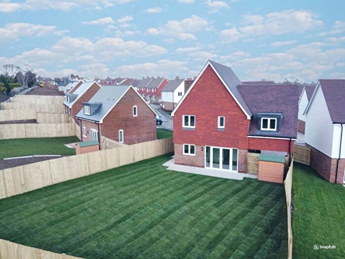 4 Bedroom Detached House For Sale In Field Way, Battle, TN33