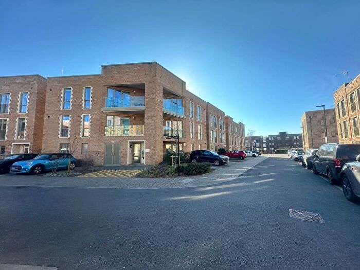 2 Bedroom Flat To Rent In Edgecumbe Avenue, Colindale, NW9