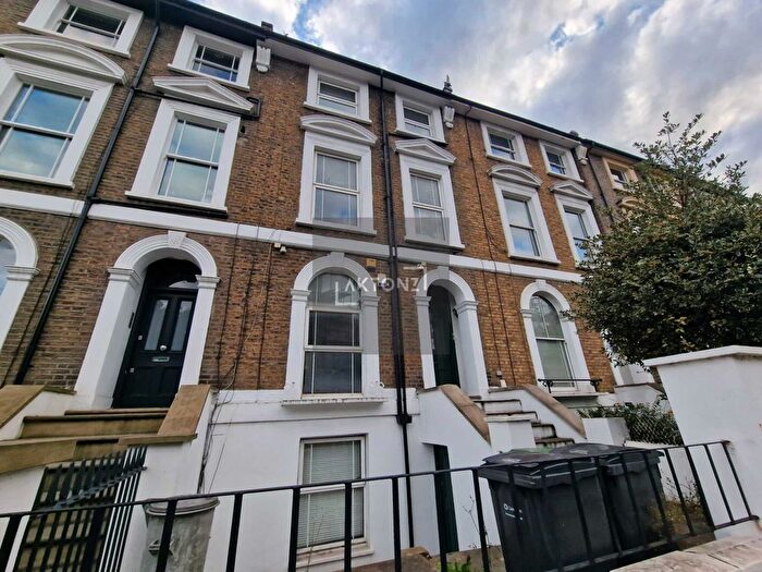 1 Bedroom Flat To Rent In Camden Park Road, Camden, London, NW1