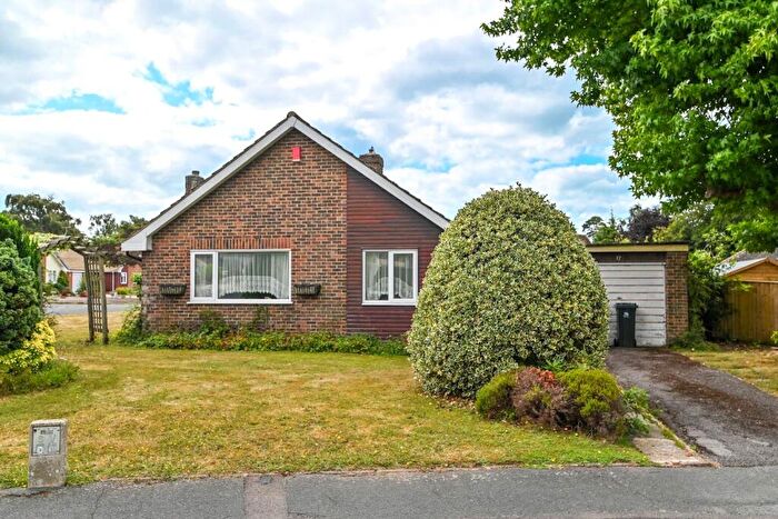 2 Bedroom Bungalow For Sale In Holmhurst Avenue, Highcliffe On Sea, Christchurch, Dorset, BH23