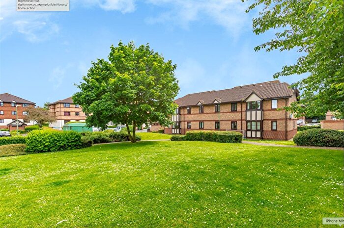 2 Bedroom Flat To Rent In Osbourne Road, Dartford, DA2