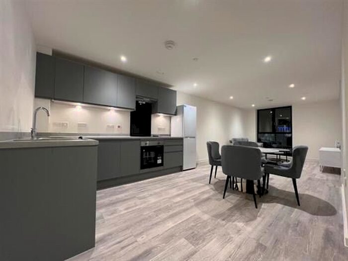 1 Bedroom Flat To Rent In Apartment, Bevington Bush, Liverpool, L3