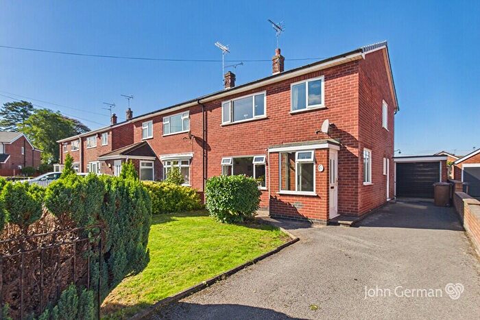 3 Bedroom Semi-Detached House For Sale In Hawthornden Gardens, Uttoxeter, ST14