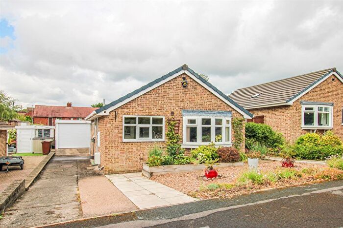 2 Bedroom Bungalow For Sale In The Lawns, Overton, Wakefield, WF4