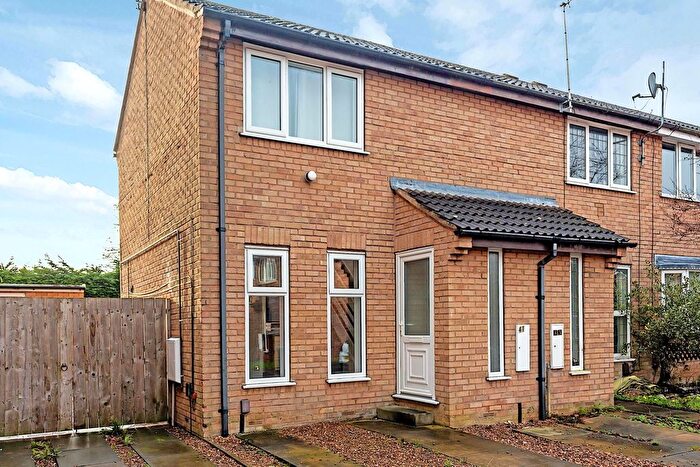 1 Bedroom Terraced House To Rent In Lydham Court, York, YO24