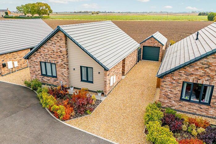 2 Bedroom Detached Bungalow For Sale In Burgess Court, Donington, PE11