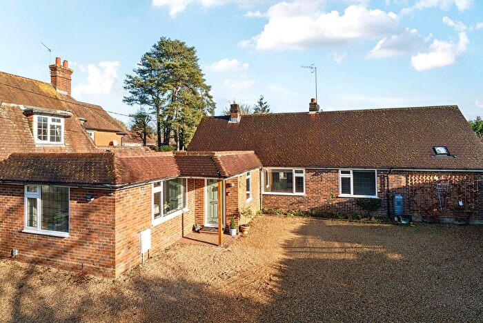 3 Bedroom Bungalow For Sale In Guildford Road, Cranleigh, GU6