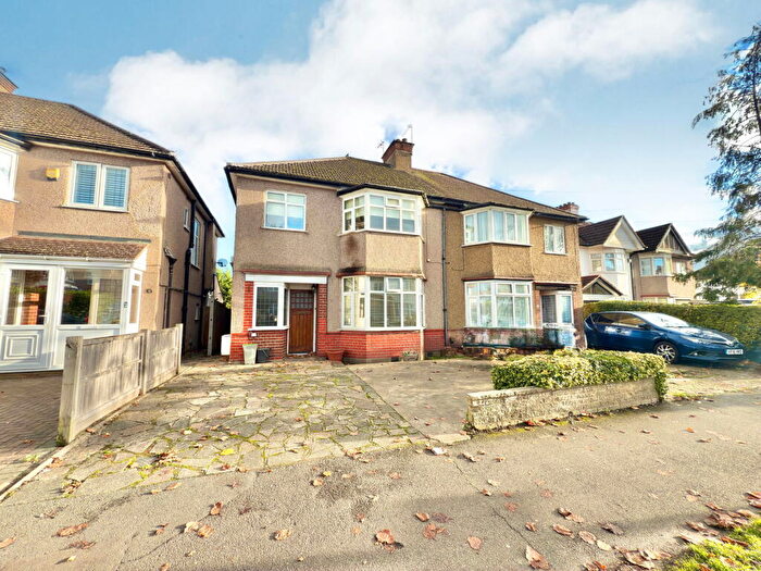 3 Bedroom Semi Detached House For Sale In Headstone Lane, Harrow, HA2