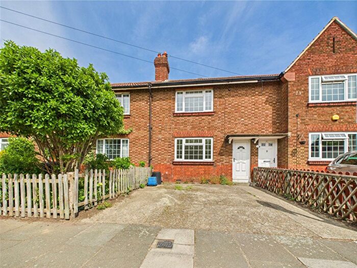 3 Bedroom Terraced House To Rent In Windham Road, Richmond, TW9