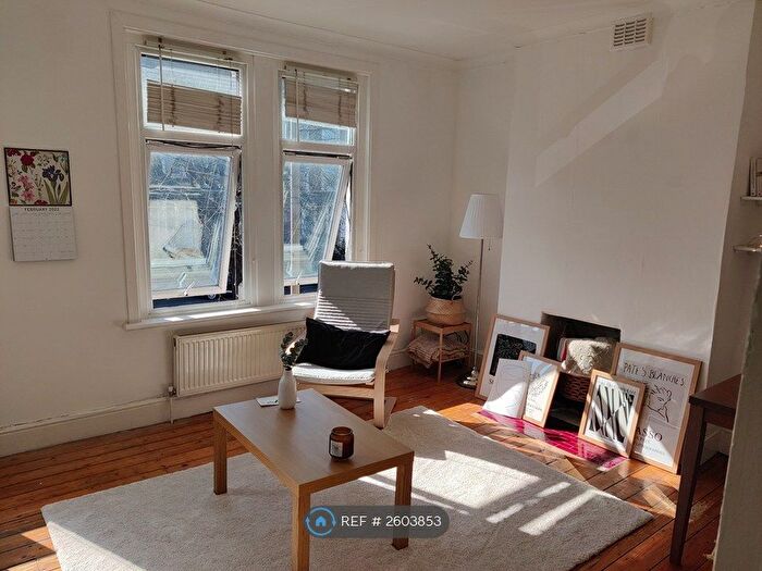 1 Bedroom Flat To Rent In Plumstead Common Road, London, SE18