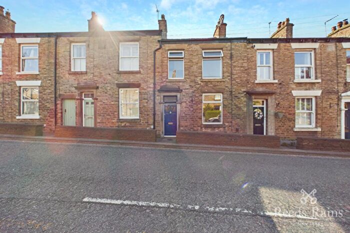 3 Bedroom Terraced House To Rent In Rainow Road, Macclesfield, Cheshire, SK10