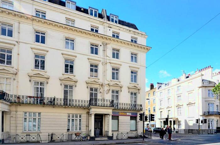 2 Bedroom Flat To Rent In Gloucester Terrace, Bayswater, London, W2