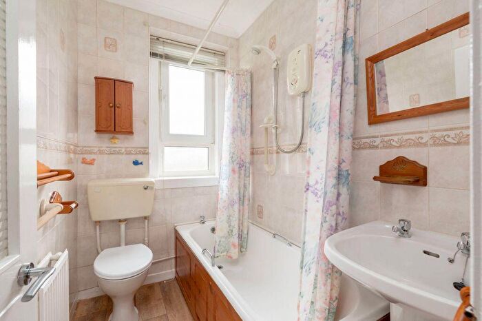 1 Bedroom Flat For Sale In / Clearburn Road, Prestonfield, Edinburgh, EH16