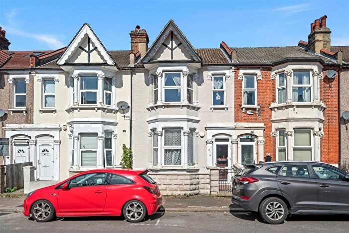 4 Bedroom Terraced House For Sale In Nova Road, Croydon, CR0